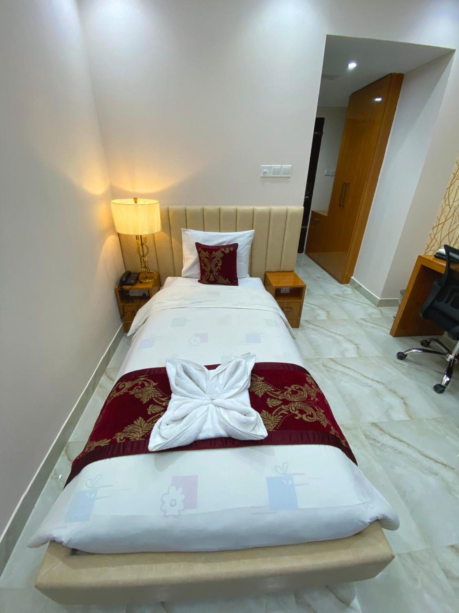 Hotel Valentino Noakhali Dış mekan fotoğraf